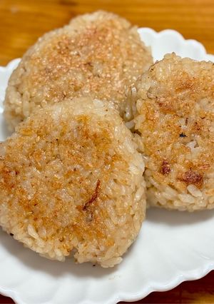 簡単!絶品!フライパンで焼きおにぎり-レシピのメイン写真