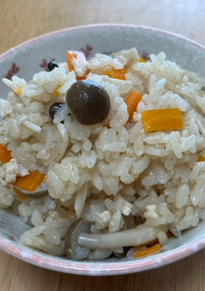 鶏ひき肉ときのこの炊き込みご飯-レシピのメイン写真