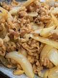 蜂蜜と昆布茶を下味に新玉葱と豚の生姜焼き