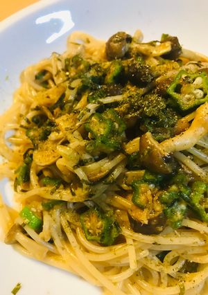シメジ＆オクラの和風パスタ-レシピのメイン写真