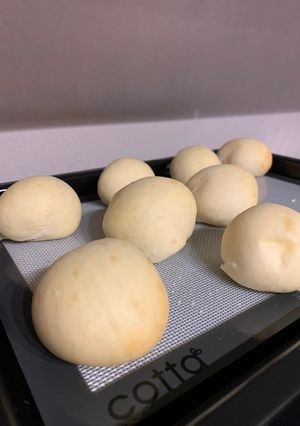 白いふんわりクリームチーズパン☆-レシピのメイン写真
