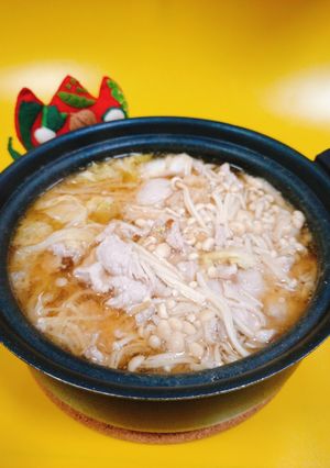 白菜と豚肉のみそ鍋（生姜風味）-レシピのメイン写真