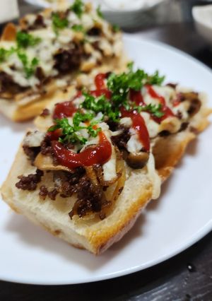 挽肉とキノコのフランスパン-レシピのメイン写真