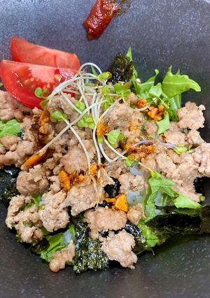ごろごろひき肉のそぼろ丼-レシピのメイン写真