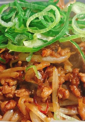 ピリ辛！辛味噌肉もやし-レシピのメイン写真