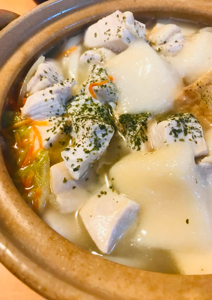 鍋の素活用●鶏肉と切り餅＆うどん鍋-レシピのメイン写真