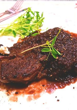 牛肩ロースステーキにオニオン極上ソース-レシピのメイン写真