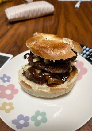 バーベキューソースのチーズハンバーガー-レシピのメイン写真