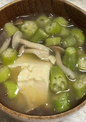 変身(笑)オクラ豆腐の味噌汁(身内専用)-レシピのメイン写真