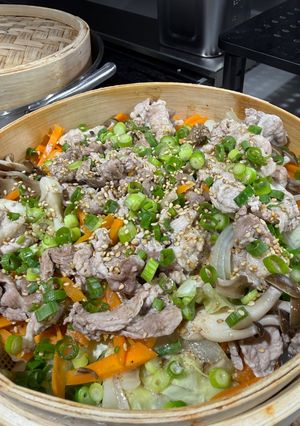 豚こまと野菜のせいろ蒸し ～塩ごまだれ～-レシピのメイン写真