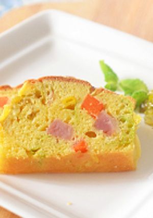 ホットケーキミックスでレタス入ケークサレ-レシピのメイン写真