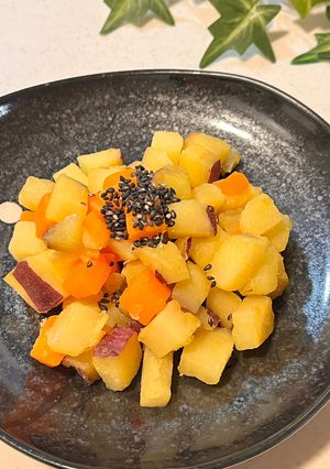 さつまいもと人参のコロコロバター焼き-レシピのメイン写真