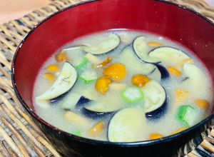 ナスとオクラとナメコの味噌汁-レシピのメイン写真