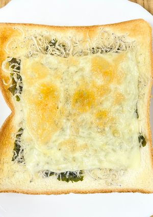 じゃことチーズのトースト-レシピのメイン写真