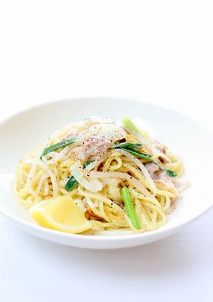 レモンの爽やかさが最高【レモン塩焼きそば-レシピのメイン写真