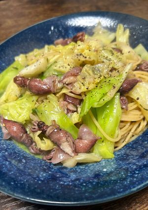 【春3番】蛍烏賊とキャベツペペロンチーノ-レシピのメイン写真