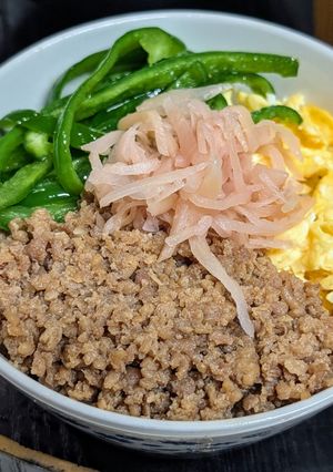 我が家の定番！甘〜い鶏そぼろの3色丼-レシピのメイン写真