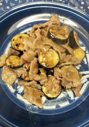 豚肉とズッキーニの味噌バター炒め-レシピのメイン写真