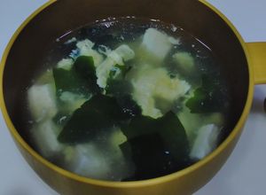 豆腐とワカメの中華風溶き卵スープ-レシピのメイン写真