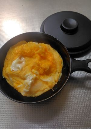 100均一目玉焼き器で卵焼き by 33555 【クックパッド】 簡単おいしいみんなのレシピが392万品