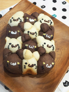 ほぼホームベーカリーで♪猫のちぎりパン-レシピのメイン写真