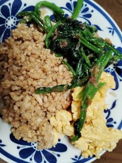 三色そぼろご飯-レシピのメイン写真