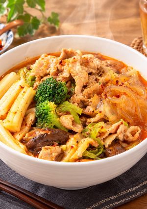 麻辣醤で本格風♡ブンモジャ入り麻辣湯-レシピのメイン写真