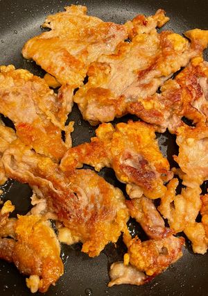 ご飯が進む〜豚モモ肉のカリカリ揚げ焼き♪お弁当も-レシピのメイン写真