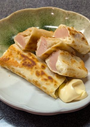 おつまみに◎餃子の皮でエノキチーズ巻き-レシピのメイン写真