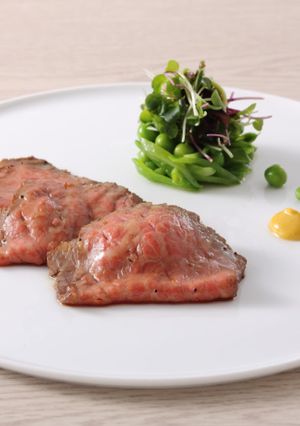 鹿児島黒牛もも肉のローストビーフ-レシピのメイン写真