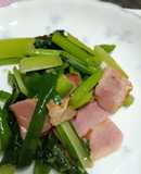 町中華/青菜とベーコンのニンニク炒め
