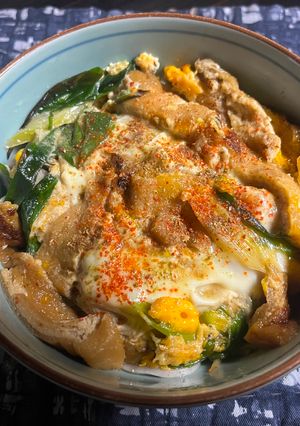 きつね丼…に見せかけて玉とじきつねそば-レシピのメイン写真