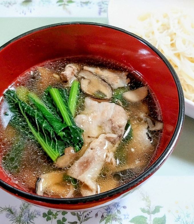 簡単ランチ!豚バラ肉きのこ小松菜つけ素麺-レシピのメイン写真