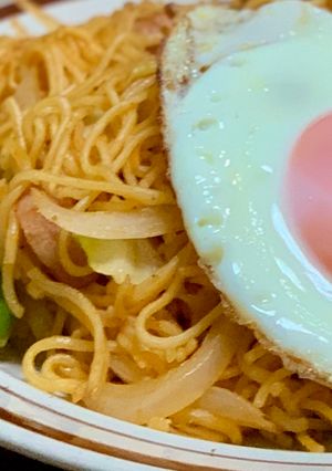 ぶちうまい焼きそばでナポリタン焼きそば-レシピのメイン写真