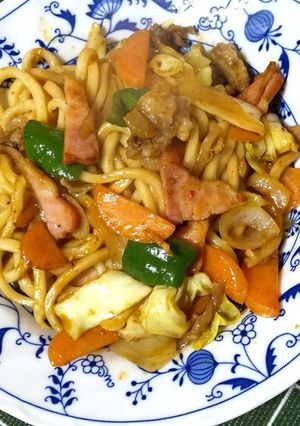 豚肉とウィンナーの焼きうどん-レシピのメイン写真