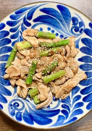 豚ロース肉とアスパラガスのゴマ炒め-レシピのメイン写真