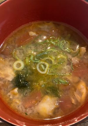 トマトと舞茸の味噌汁-レシピのメイン写真