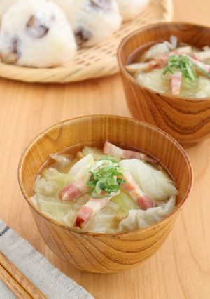 キャベツとベーコンのコク旨みそ汁-レシピのメイン写真