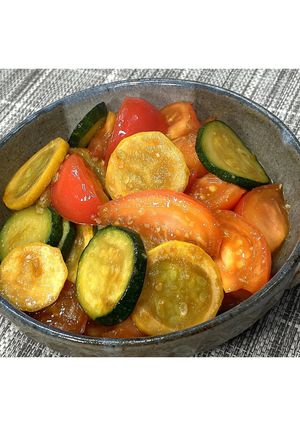 ズッキーニとトマトのにんにく醤油★動画有-レシピのメイン写真