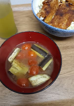 今朝のみそ汁/焼きトマトとナス-レシピのメイン写真
