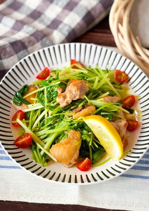 さっぱり！鶏もも肉と水菜の塩レモン炒め-レシピのメイン写真