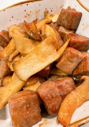 サイコロステーキのガリバタ醤油炒め-レシピのメイン写真
