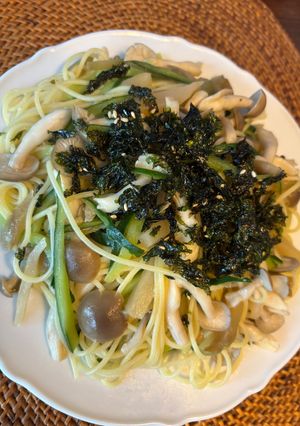 搾菜キュウリしめじパスタの韓国海苔のせ-レシピのメイン写真