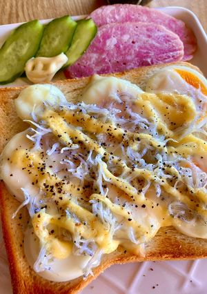 栄養満点♪卵としらすのマヨチーズトースト-レシピのメイン写真