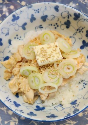 鶏むね味噌バター丼-レシピのメイン写真