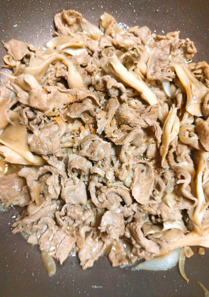 牛肉と舞茸と玉ねぎの炒め煮-レシピのメイン写真