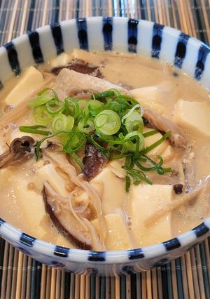 キノコと豆腐の温かい豆乳蕎麦-レシピのメイン写真