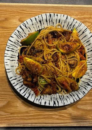 いちじくとマッシュルームの牡蠣醤油秋パスタ-レシピのメイン写真