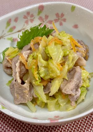 春キャベツと豚しゃぶ肉のごま味噌あえ♪-レシピのメイン写真