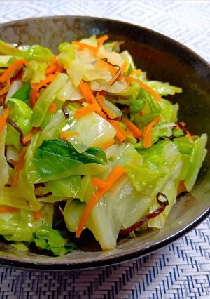 蒸しキャベツの塩昆布あえ-レシピのメイン写真